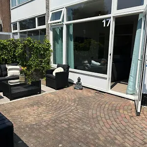 apt-amsterdam-beach-17-incl-parking-garden.zandvoort-hotels.com/